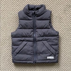 GAP Grey Vest 4T Boy New without Tags